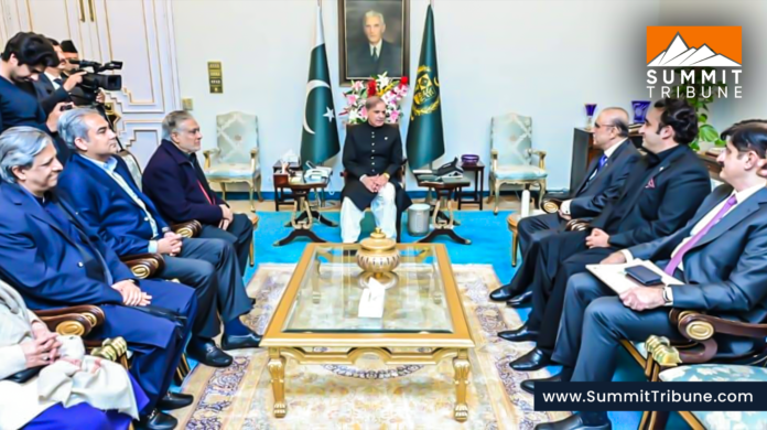 PM Shehbaz to Host Dinner for Coalition Partners, Seeks Support on Constitutional Amendment PM Shehbaz to Host Dinner for Coalition Partners, Seeks Support on Constitutional Amendment